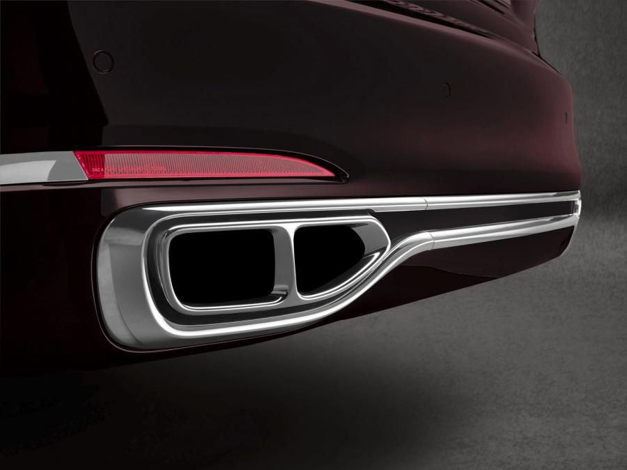 Детали экстерьера BMW M760Li xDrive (G12) 2016 года  (WW) (фото 24 из 25)